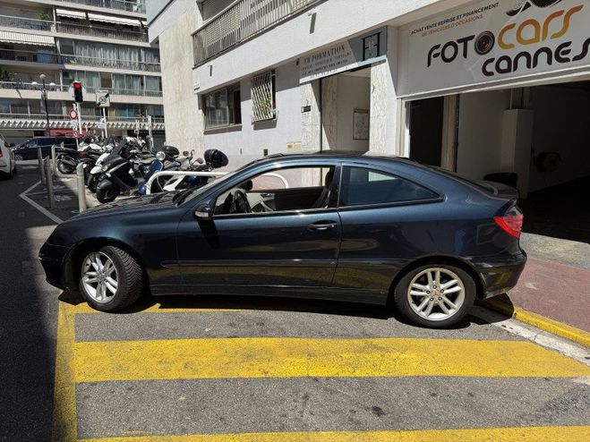 Mercedes Classe C Coupe Sport 180K BV6 Bleu de 2004