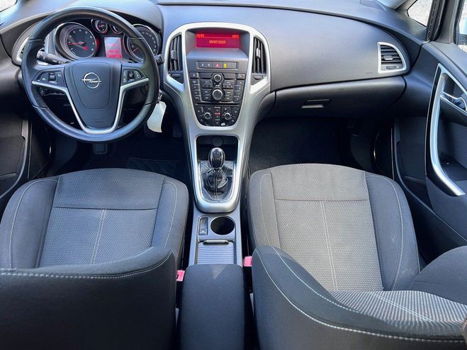 Opel Astra J 1.4 i 140cv Cosmo Blanc de 2010