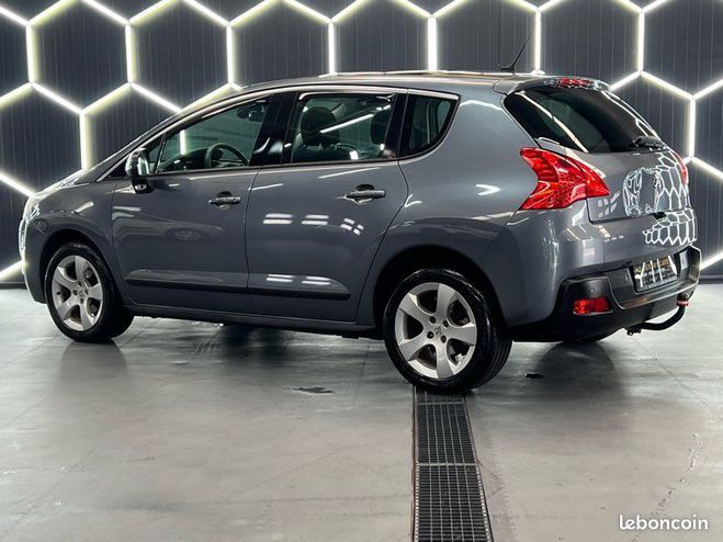 Peugeot 3008 1.6 HDi 110ch Gris de 2011