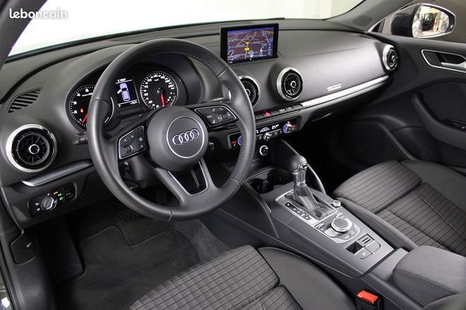 Audi A3 III (2) SPORTBACK 35 TFSI COD 150 S LINE Gris de 2019
