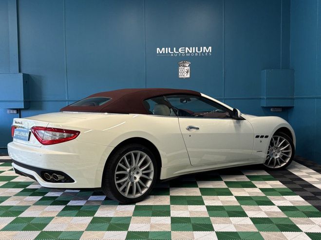 Maserati Grancabrio 4.7 440CH 23 000 KM D'ORIGINE Blanc de 2010