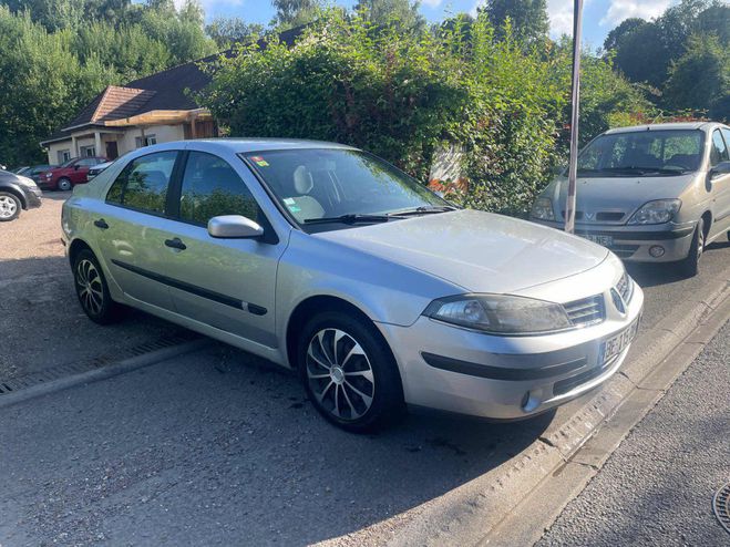 Renault Laguna II AUTHENTIQUE 1.6 16V 112CV Gris Laqu de 2007