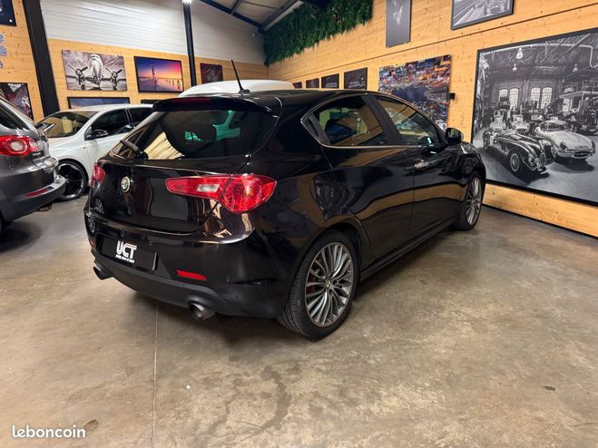 Alfa romeo Giulietta Giuletta Quadrifoglio 235cv Noir de 2010