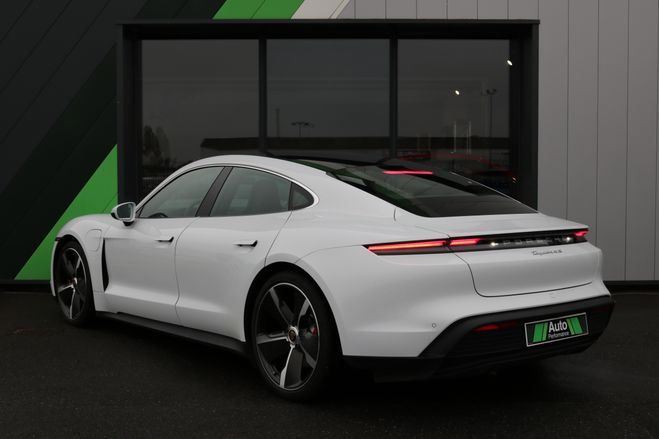 Porsche Taycan 571 avec batterie performance plus  Blanc de 2020