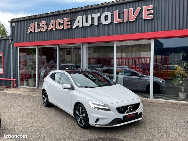 Volvo V40 D2 120CH R-DESIGN Blanc de 2017