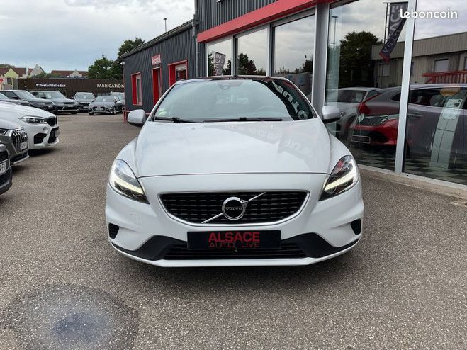 Volvo V40 D2 120CH R-DESIGN Blanc de 2017