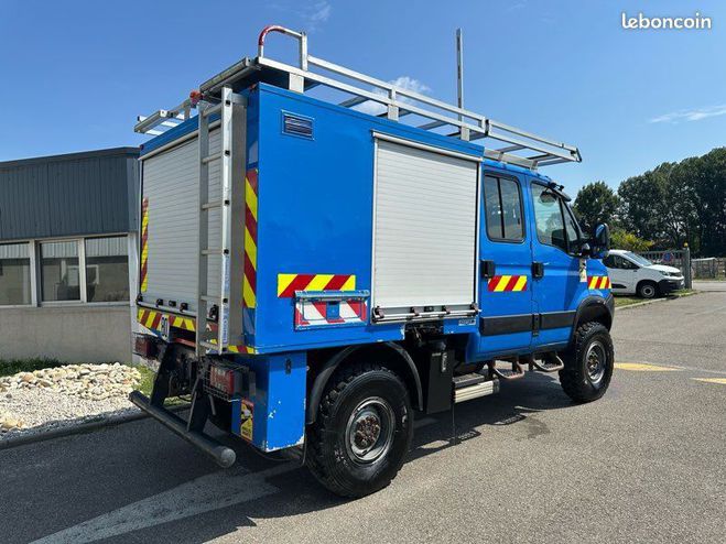 Iveco Daily 38490 ht 4x4 double cabine Bleu de 2010