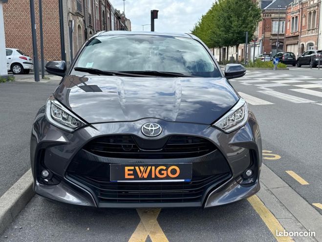 Toyota Yaris 1.5 VVTI 125 Design Gris de 2022