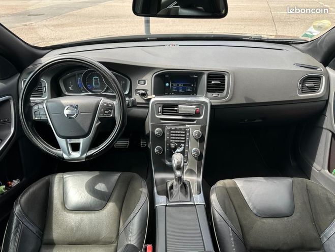 Volvo S60 2.0 D4 180 R-DESIGN GEARTRONIC BVA START Noir de 2014
