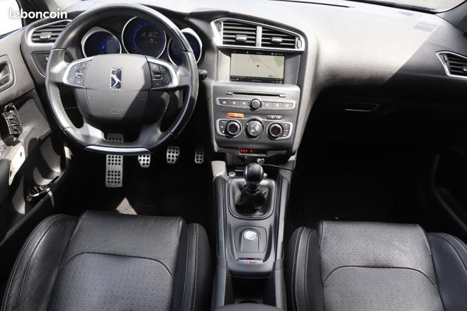 Citroen DS 4 1.2 130 sport chic start-stop Noir de 2018
