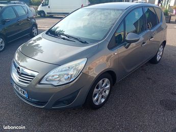  Voir détails -Opel Meriva Beau 1.7cdti pack 2012 entretien complet à Marly (57)
