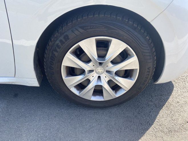 Peugeot 208 1.4 HDI FAP ALLURE 5P Blanc de 2013