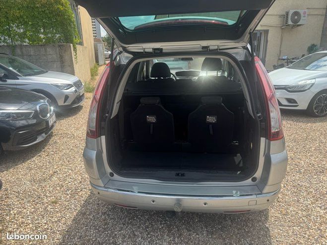 Citroen C4 Picasso 1.6 HDI 112 CH 7 PLACE Gris de 2011