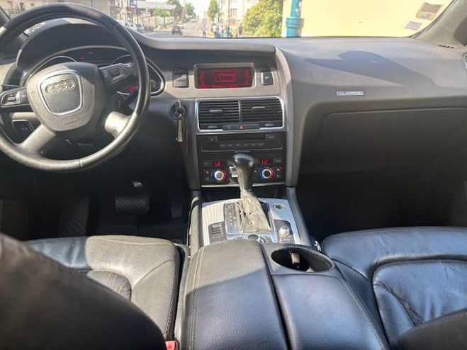 Audi Q7 3.0 V6 TDI 233CH AMBITION LUXE QUATTRO T GRIS de 2006