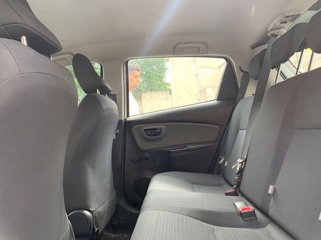 Toyota Yaris 69 VVT-I ACTIVE 5P BLANC de 2016