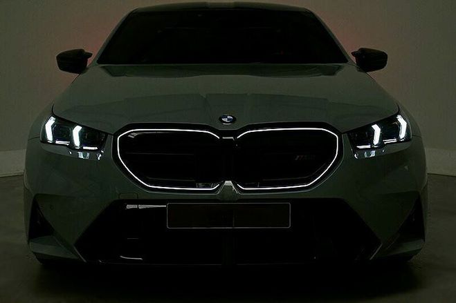 BMW M5 G90 PHEV 727 ch BVA8 Gris de 2024