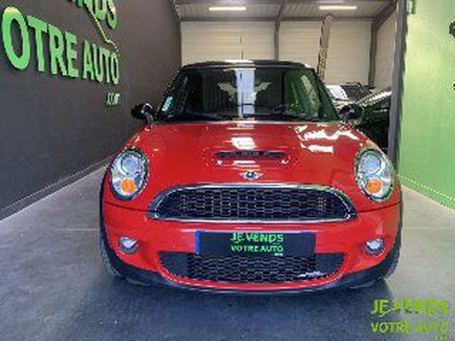 Mini One 2 (R56) Cooper S JCW 1.6 i 16V Turbo 211 Rouge de 2009