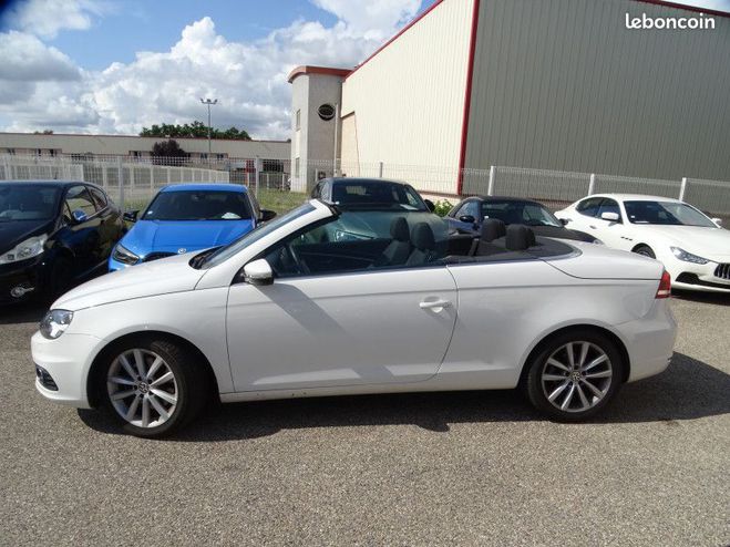 Volkswagen Eos 2.0 TDI 140CH BLUEMOTION FAP Blanc de 2011