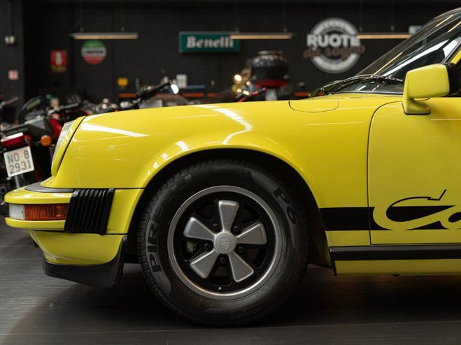 Porsche 911 CARRERA 2.7 TARGA GIALLO de 1975