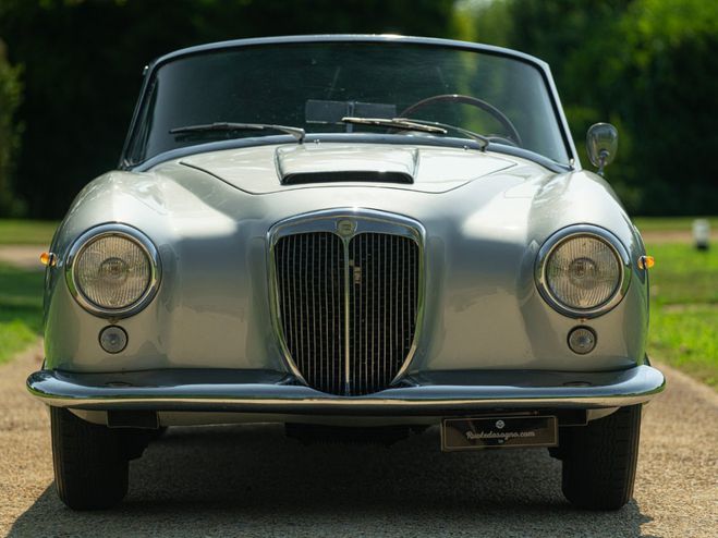 Lancia Aurelia B24 CONERTIBILE GRIGIO de 1958
