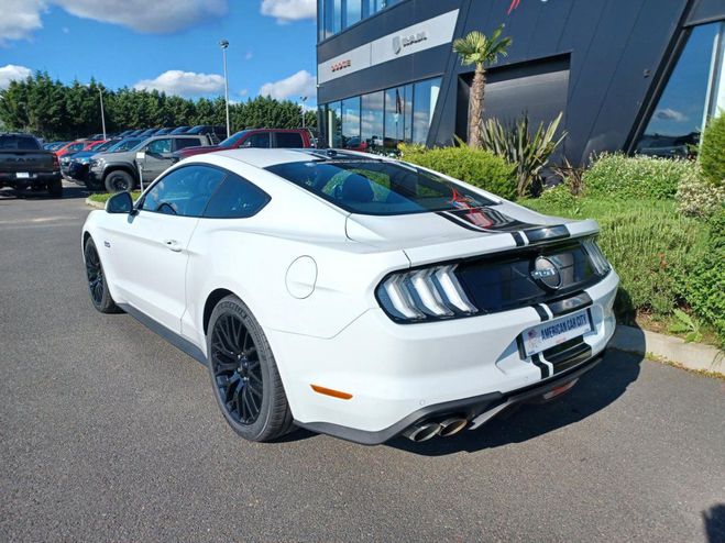Ford Mustang Fastback GT 5.0L V8 MAGNERIDE Blanc de 2019