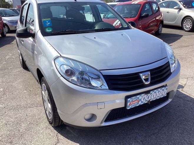 Dacia Sandero 1.2 Live II Gris de 2012