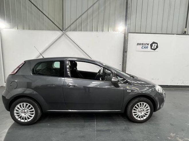 Fiat Punto III 1.2 8v 69ch Young 5p GRIS de 2015