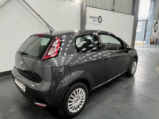 Fiat Punto III 1.2 8v 69ch Young 5p GRIS de 2015