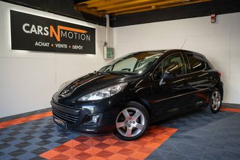  Voir détails -Peugeot 207 1.6 VTi 120ch Premium BVA - TOIT PANO /  à Puget-sur-Argens (83)