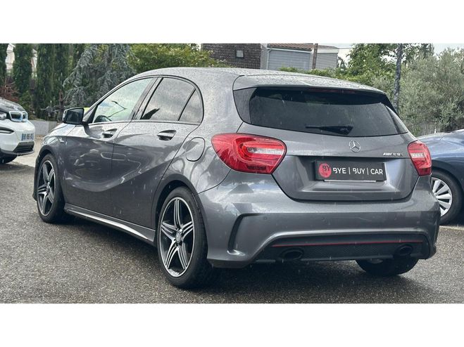 Mercedes Classe A 250 BlueEfficiency - BV 7G-DCT Sport BER GRIS CLAIR de 2014