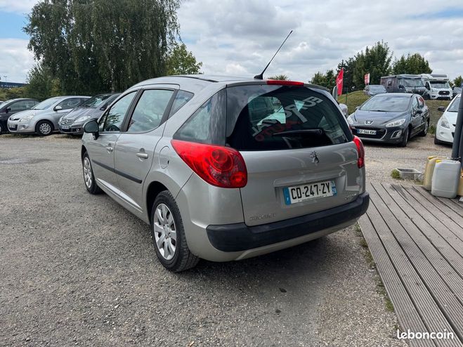 Peugeot 207 SW 1.4 75ch trendy Gris de 2008