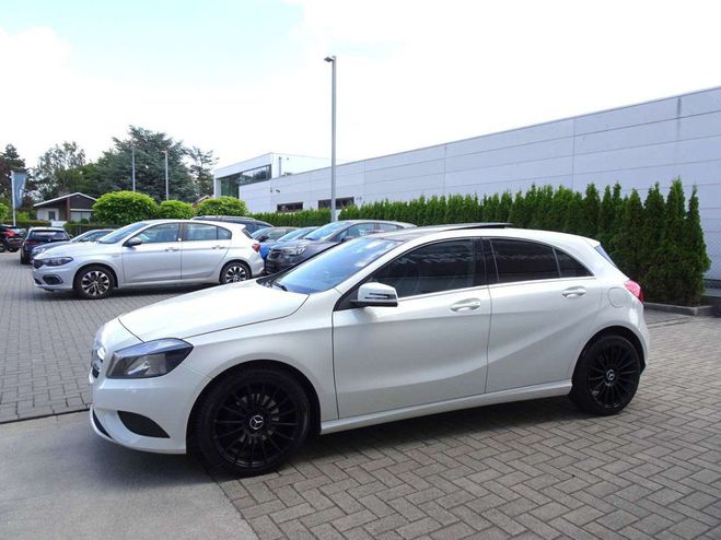 Mercedes Classe A 180 5d. PANODAK,NAVI,ALU 18,AIRCO,PDC,BL Blanc de 