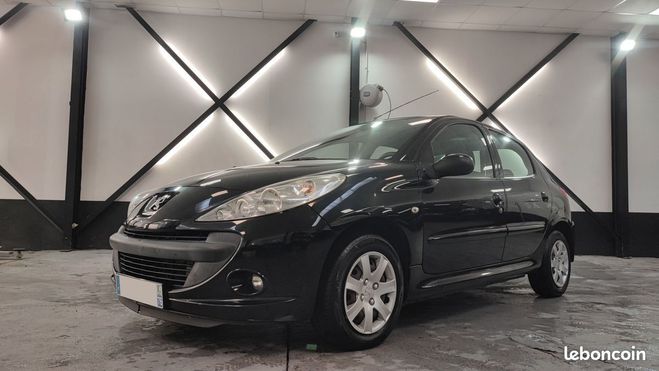 Peugeot 206 206+ 1.4i 75Ch  de 2012
