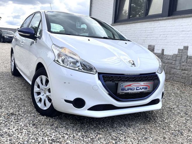 Peugeot 208 1.4 HDi Like 5portes-clim-propre Blanc Mtallis de 