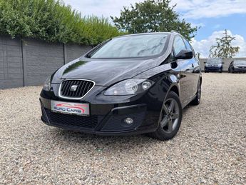  Voir détails -Seat Altea Xl 1.6 CR TDi Bluetooth-navi-clim-jantes à Thulin (73)