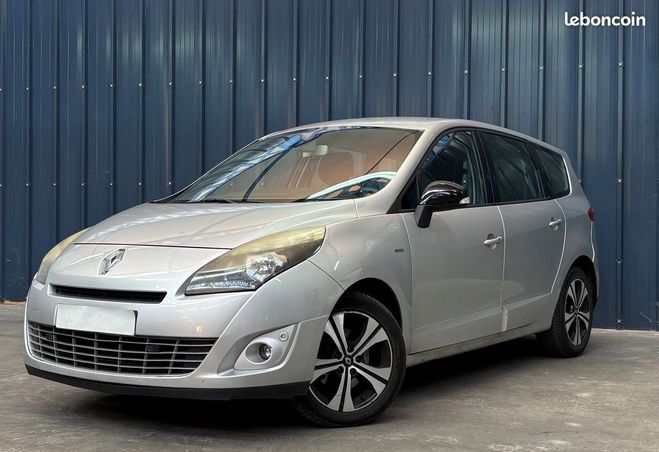 Renault Megane Grand Scenic 1.9 dCi 130ch FAP Bose Euro Autre de 2011