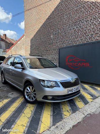  Voir détails -Skoda Superb  à Douai (59)