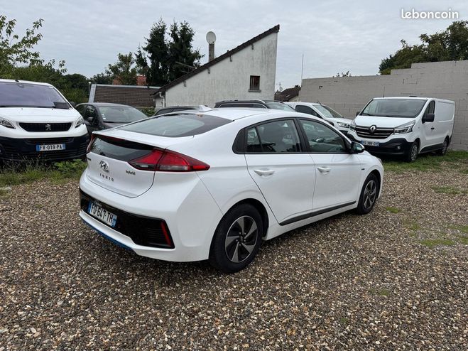 Hyundai Ioniq Hybrid Business 1.6 GDI 141ch Historique Blanc de 2019