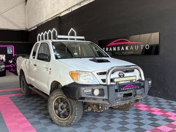  Voir détails -Toyota HI LUX PICK UP X-TRA CAB VX 120 ch D-4D 4x4 à Manosque (04)