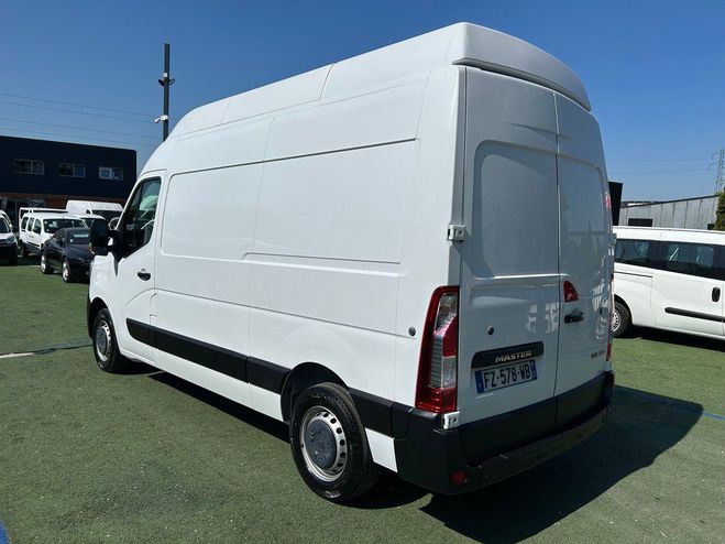 Renault Master 3T5 L2H3 (13.325 HT) 2.3 dCi 135 GRAND C Blanc de 2021