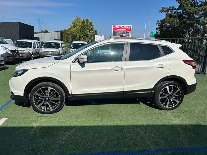 Nissan Qashqai 1.6 dCi 130ch X-Tronic TEKNA Blanc de 2015