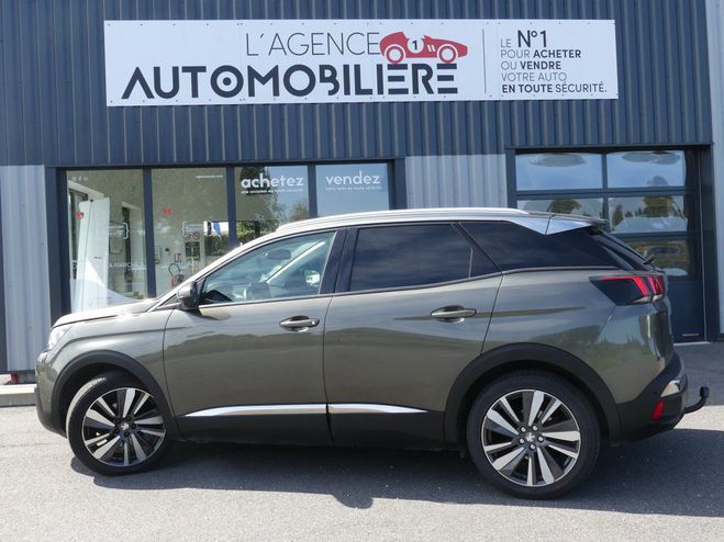 Peugeot 3008 HDI 130 CV EAT8 ALLURE Vert de 2018