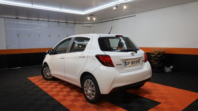 Toyota Yaris 90 D-4D ACTIVE 5P Blanc de 2015