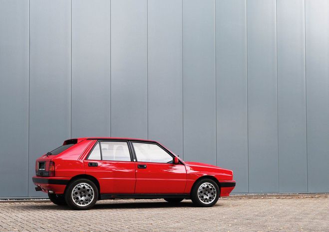 Lancia Delta integrale 2.0 l 4 inline 8 v turbocharge Rouge de 1989