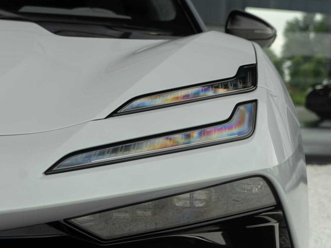 Lotus Emeya 600 GT HUD 360 KEF ACC Pano Towbar Carb Gris BOREAL GREY de 