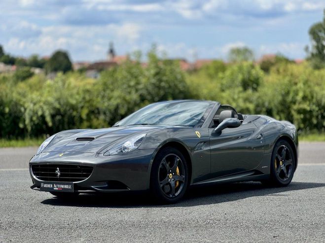 Ferrari California 4.3i - BVA . PHASE 1 GRIS FONCE de 2012