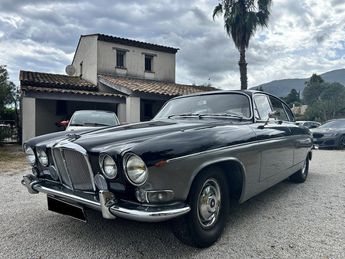  Voir détails -Jaguar 420 G à Carros (06)