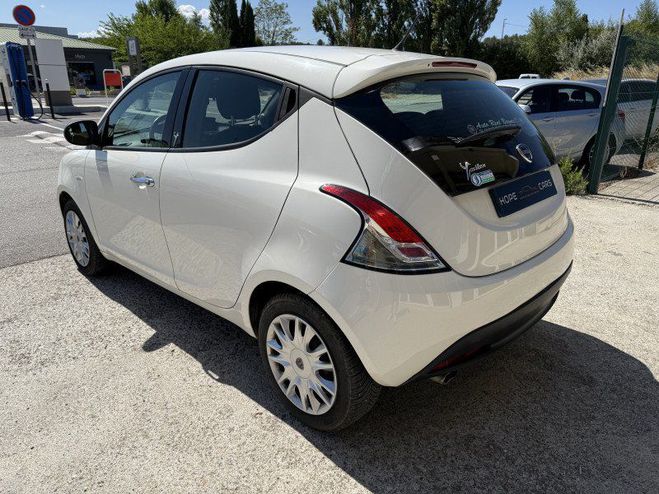 Lancia Ypsilon 1.2 8V PLATINUM STOP&START 5P Blanc de 2013