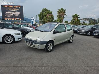  Voir détails -Renault Twingo initiale à Nice (06)