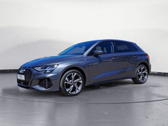 Audi A3 Sportback S line 40TFSIe S tron. Gris Mtallise de 